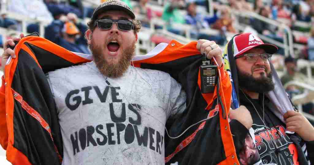1713825502 Nascar Fans Elton Sawyer.jpg