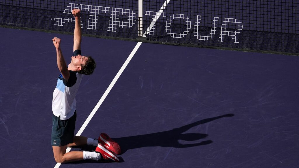 82476818007 bnp paribas open 2025 jack draper def holger rune 14527.jpg