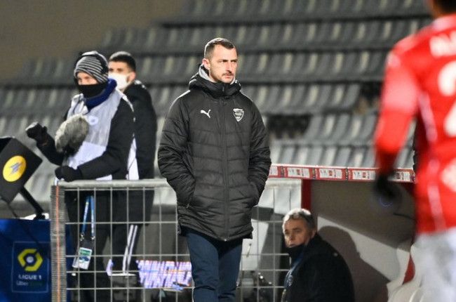 Chiefs Coaching SEAT SEAT: International names apply 1758223302 default.jpg