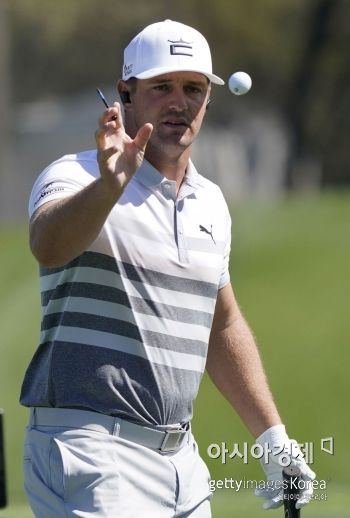 (Golf subject) “Hulk” Dechambeau announces a golf entrance 2022032309191988814 1647994760.jpg