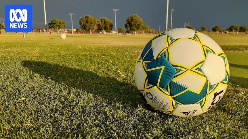 A-League football player among people accused while Victoria police allege the corruption of Paris 533a40801f1202ab0aa3614ca00aeca0.jpeg