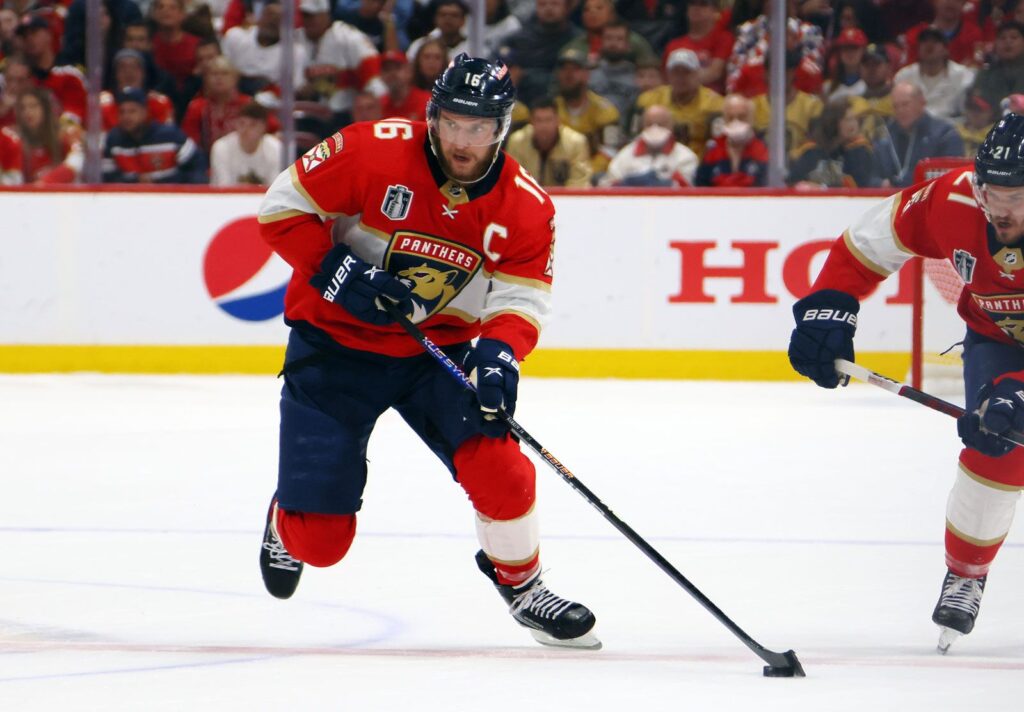 Aleksander barkov florida panthers nhl stanely cup final 2023.jpg