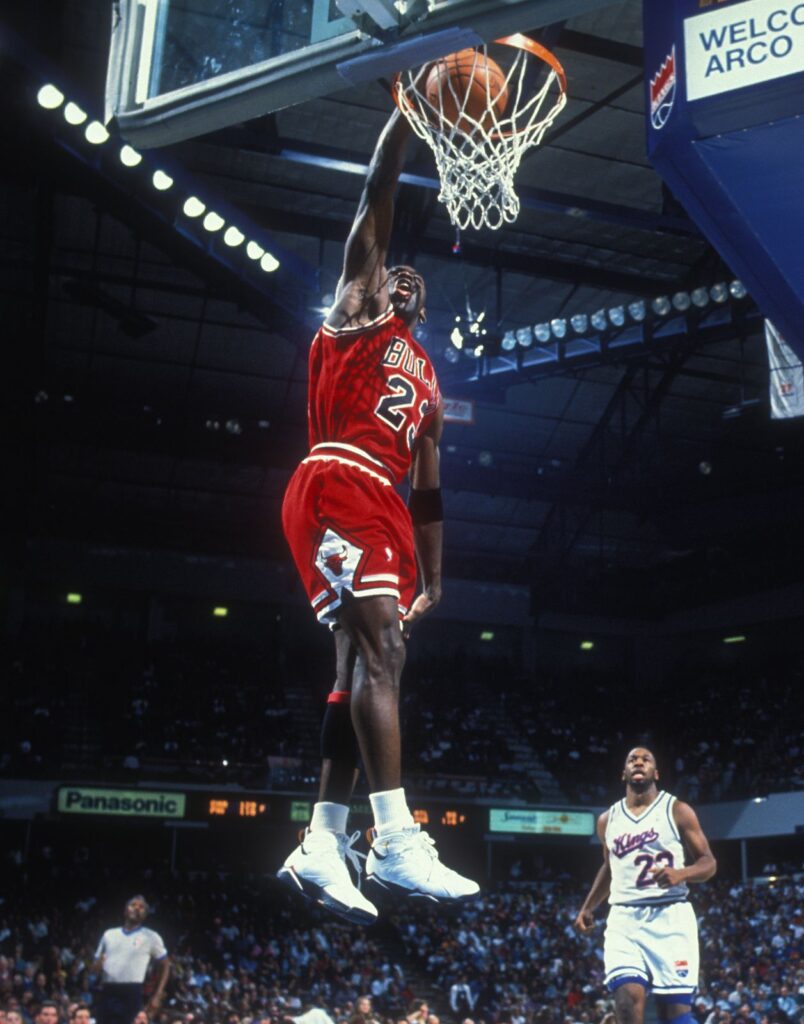 Chicago bulls basketball michael jordan.jpg