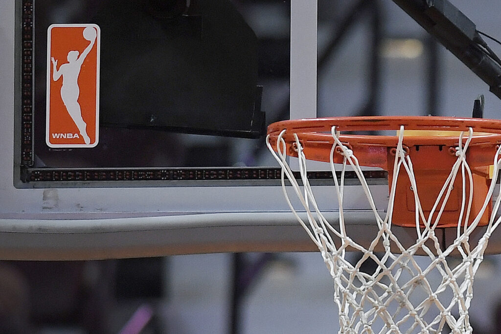 Wnba.jpg