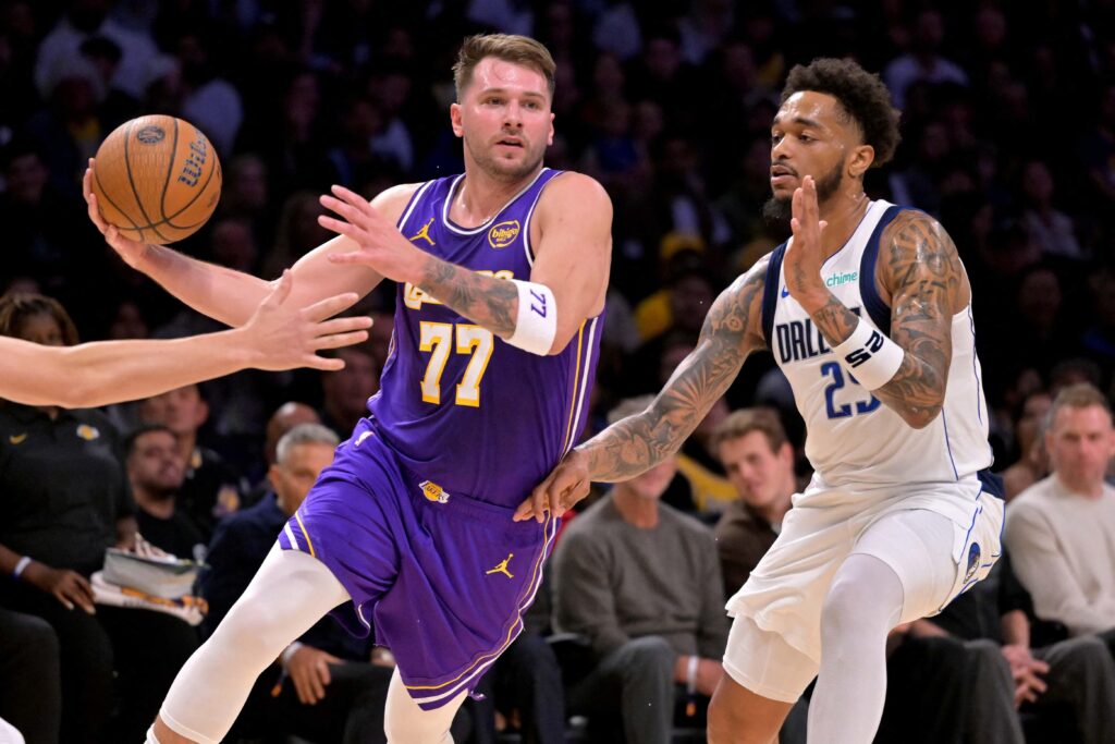 2025 11 29T041737Z 738289154 MT1USATODAY27698853 RTRMADP 3 NBA DALLAS MAVERICKS AT LOS ANGELES LAKER.jpeg