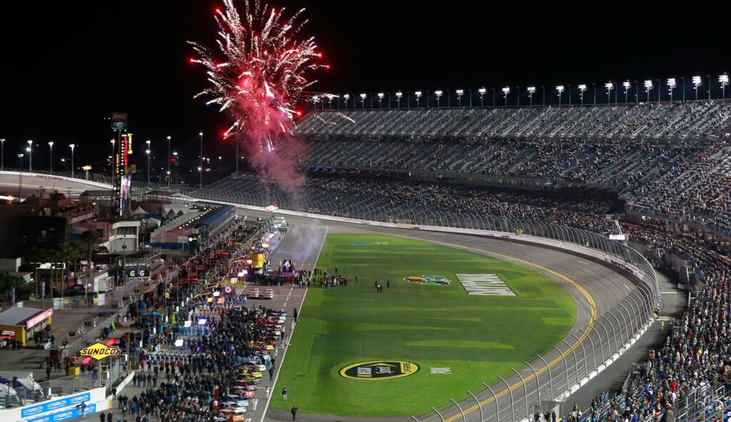81ab3682 022016 NASCAR Daytona International Speedway pi ssm.jpg