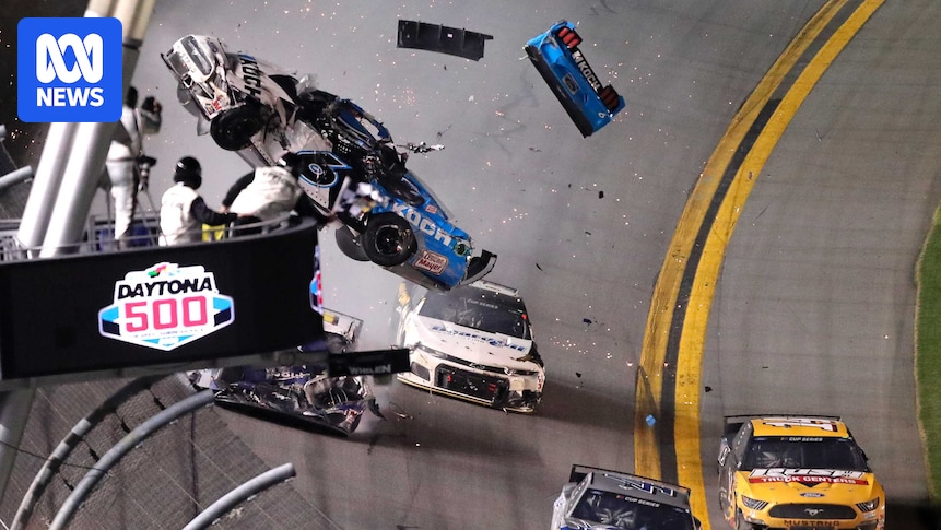 NASCAR driver Ryan Newman crashes on final lap of Daytona 500, remains in serious condition 8586255d513e2c75c5236ace6e49f8d1.jpeg