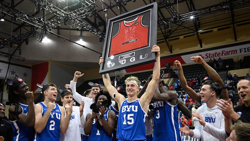 Analysis: Another second-half surge pushes No. 9 BYU past Dayton to win ESPN Events Invitational championship C8e1c480b3877d70f3905ae10461d39c.jpeg