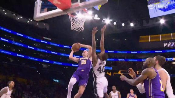 Stephon Castle scores 30 points to lead Spurs into NBA Cup semifinals with 132-119 win over Lakers 5c58cb0a 20c9 4424 a5dd 0aec9fc32a7f.jpg