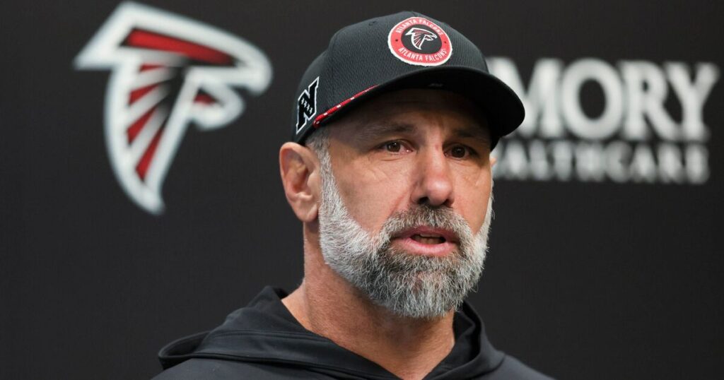 NFL issues two huge fines over Shedeur Sanders incident, 4 other players file suit | NFL | Sport 6131111.jpg