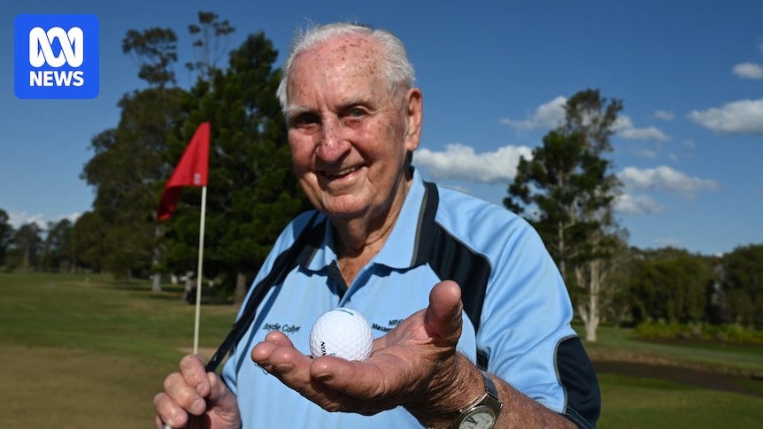 Boydie Collyer, 92, hits first hole-in-one at NSW golf course 8b13cc48de995570b53a174b139f8a0a.jpeg