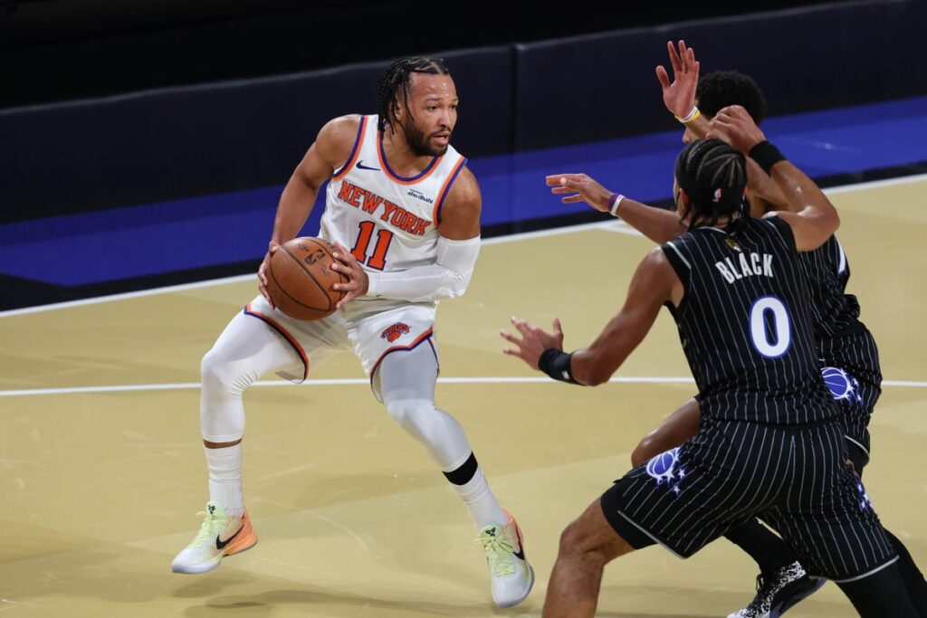 Jalen Brunson, pound for pound, is the NBA’s leading scorer GettyImages 2251169407 scaled.jpg