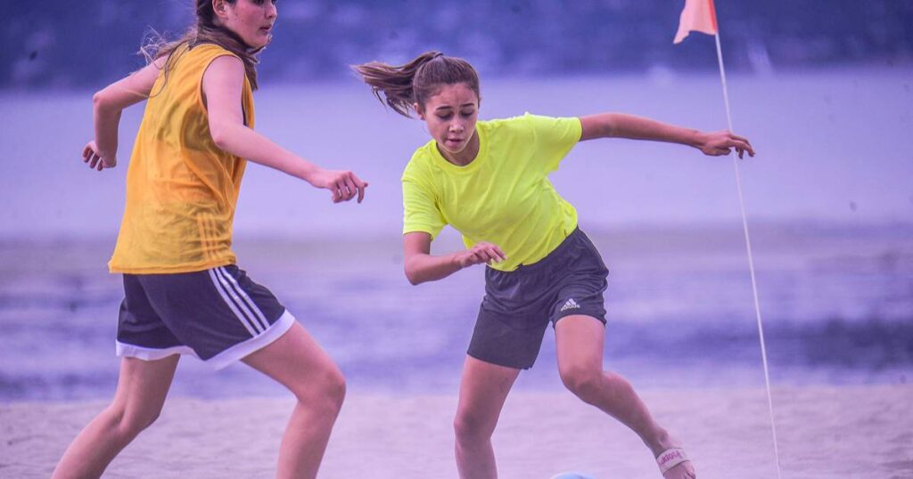 The summer issue: Beach Soccer Blast heats up the sand Col summerissuesoccer 2682.jpg