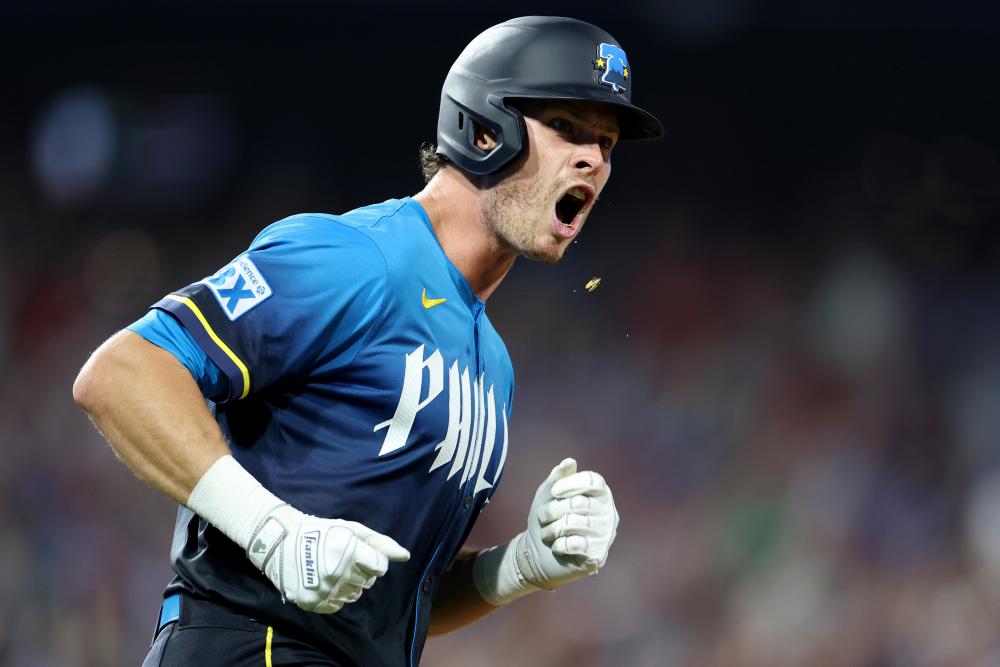 Free agent outfielder Max Kepler hit with 80-game suspension for positive drug test 21ae22d854431239448be02d7e1bcb54.jpeg