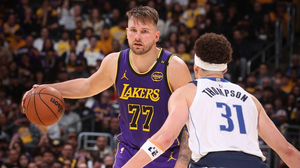 Luka doncic vs klay thompson.jpg