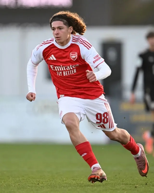 Arsenal youngster called up again by England above his age group 08501087c89001466b63f7295d622b4a.jpeg