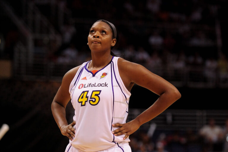 Kara Braxton, two-time WNBA champion, dies tragically at 43 3fadf6bd43961ada1bc258e9ac0245be.jpeg