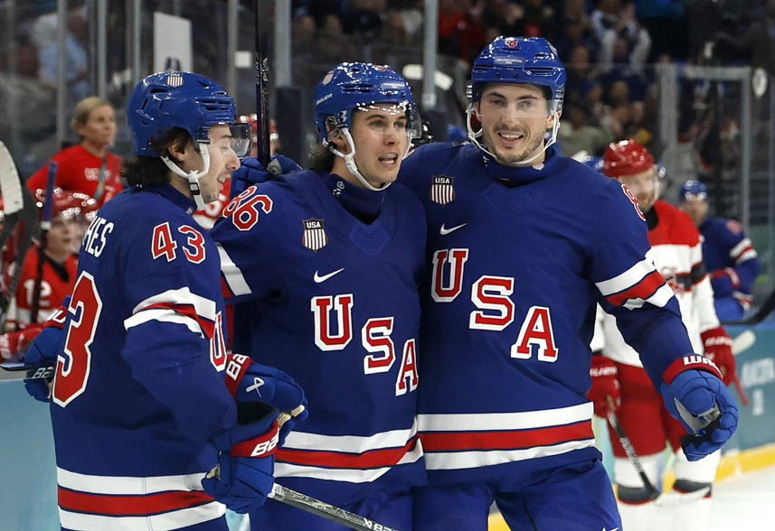 Dylan Larkin and Team USA survive scare to earn 6-3 win over Denmark 68aa7ad6edd29a133aa58748e0177ab2.jpeg