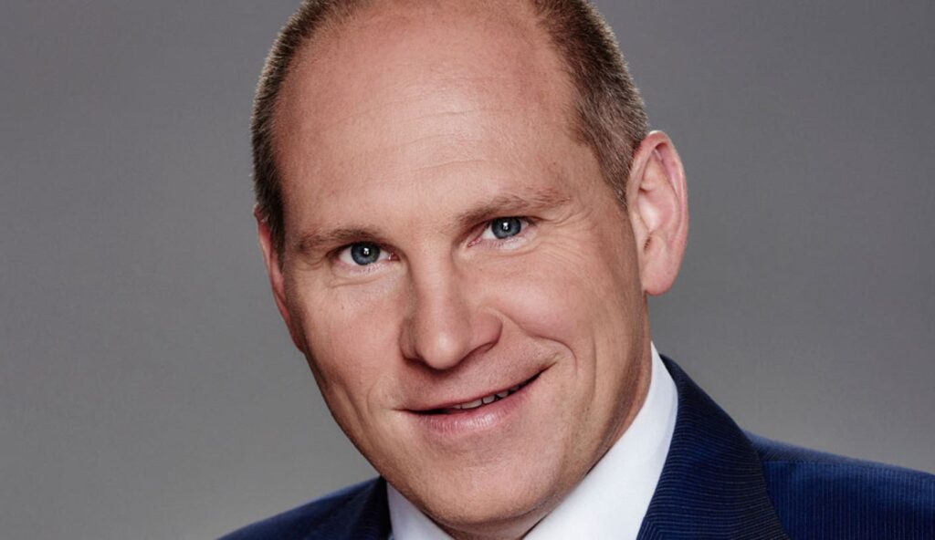 PHOTO Alexander HS 1040x585 1.jpg