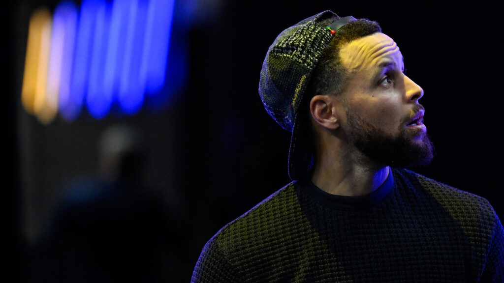 Warriors Stephen Curry f9e2ad.jpg