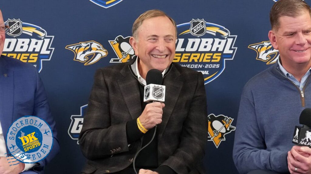 No issues with NHL streaming setup Bettman stamp.jpg