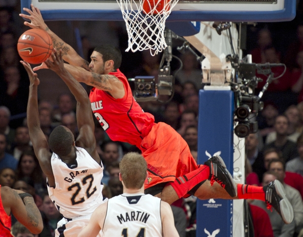 Who took away the hoops in college basketball? Blocked20basket20220ncaa20notre20dame20615.jpg