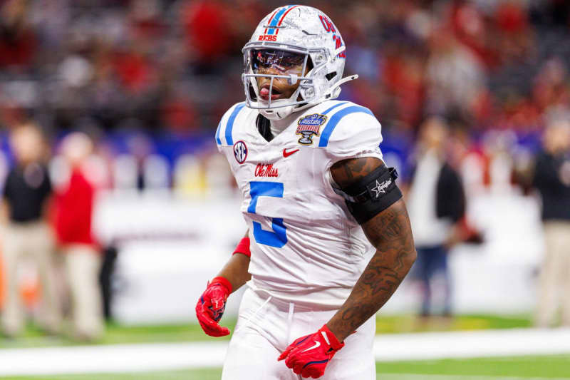 Kewan Lacy reveals factor Pete Golding for turning down lucrative offers to stay at Ole Miss E2f4c7f6430afd0a1b1c21b185becf85.jpeg