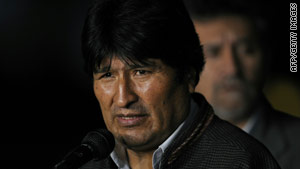 Bolivian president involved in football brawl Story.evo .morales.afp .gi .jpg