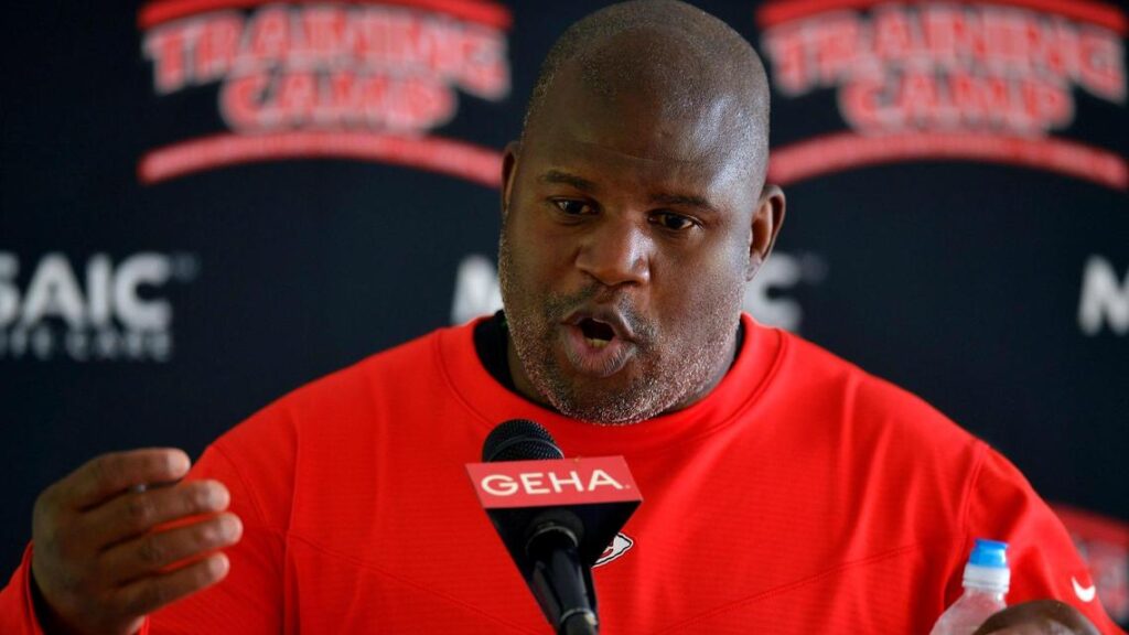 Eric Bieniemy leaving Chiefs for Commanders raises NFL issue KCM chiefscamp0802Aug2sp080209.jpeg